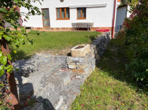 Hrdá Ves - Dům U Slunce Vír